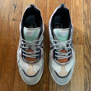 UA Varix WC (MULTI) TURTLED Vans shoe